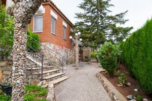 Unifamiliar En venta en Les Pinedes De L´armengol, La Torre De Claramunt photo 0