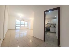 Piso en venta en Puerto Canteras(35007) photo 0