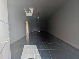 Local comercial en alquiler en La Vall d'Uixó photo 0