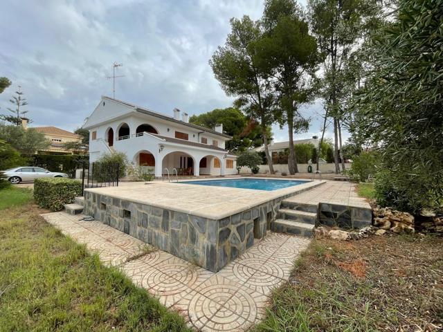 SE VENDE ESPECTACULAR CHALET EN S. GERARDO photo 0