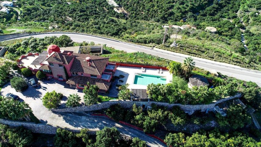 Unifamiliar En venta en Almuñécar - Velilla - Taramay, Almuñecar photo 0