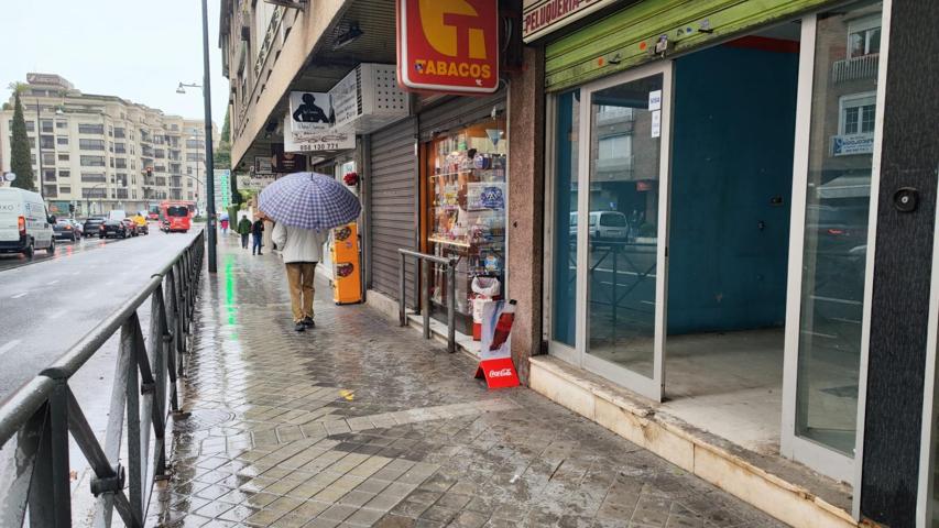Local en alquiler en los Alminares photo 0