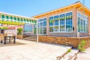 Chalet de lujo en Sotolargo con piscina climatizada. (Última bajada de precio) photo 0