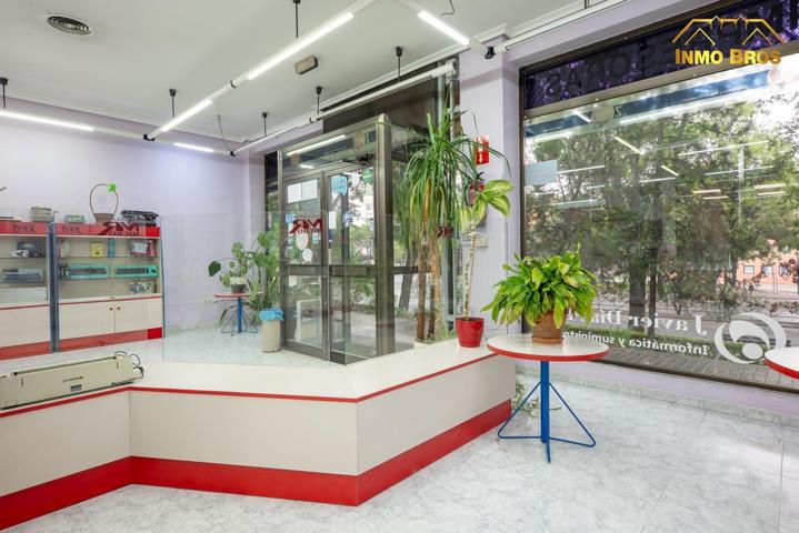INMOBROS ALQUILA. LOCAL COMERCIAL DE 200 M2 LISTO PARA TU NEGOCIO photo 0