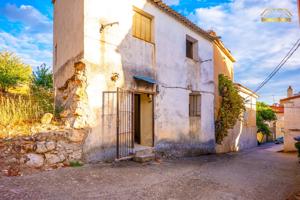 CASA DE PUEBLO EN ATANZON photo 0
