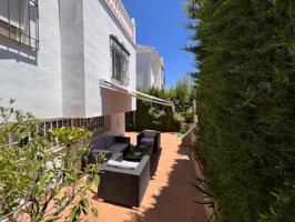 Venta de espectacular chalet independiente en La Zubia. photo 0