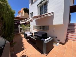 Venta de chalet en La Zubia en una zona espectacular. photo 0