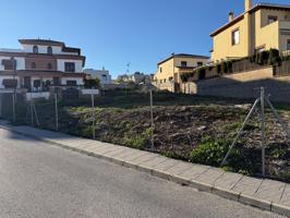 Venta de parcela urbana en zona alta de La Zubia. photo 0