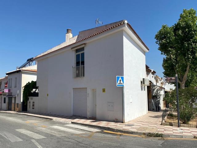 Local en alquiler en La Zubia photo 0