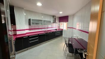 Alquiler de casa en La Zubia photo 0
