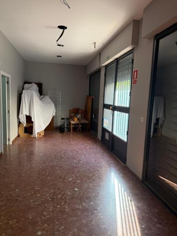 Alquiler de local en La Zubia. photo 0