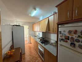 Piso en venta en Gójar de tres habitaciones con zonas comunes photo 0