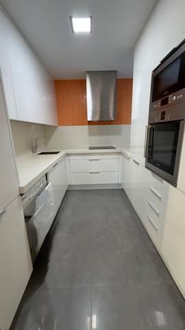 Piso de diseño en Alquiler, La Zubia photo 0