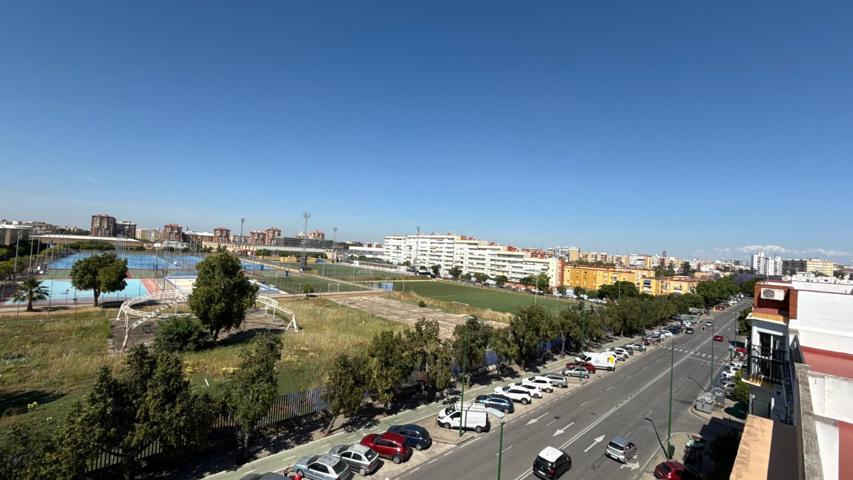 PISO EN VENTA AVENIDA HYTASA photo 0
