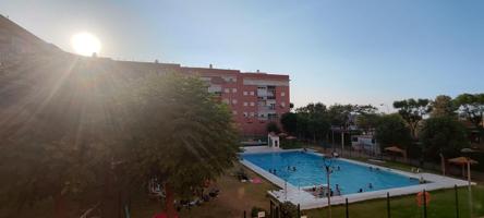 PISO EN VENTA MONTEQUINTO photo 0