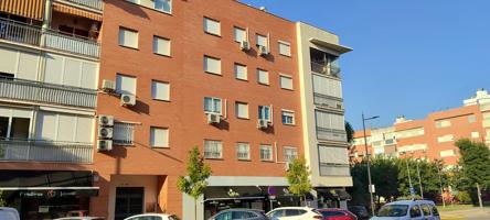 PISO EN VENTA MONTEQUINTO photo 0