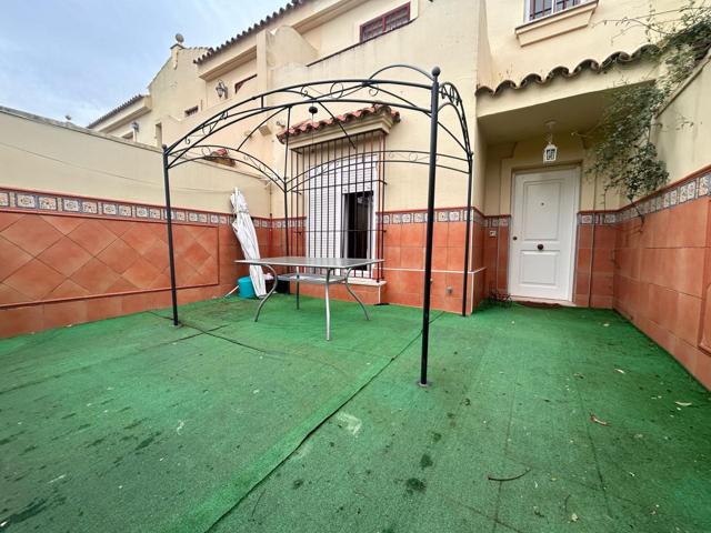 IDEAL ADOSADO DE 4 DORMITORIOS EN POZOALBERO photo 0