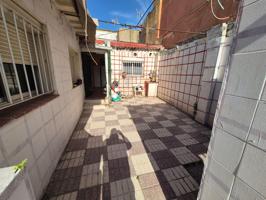 CASA CON 5 DORMITORIOS EN ZONA SUR photo 0