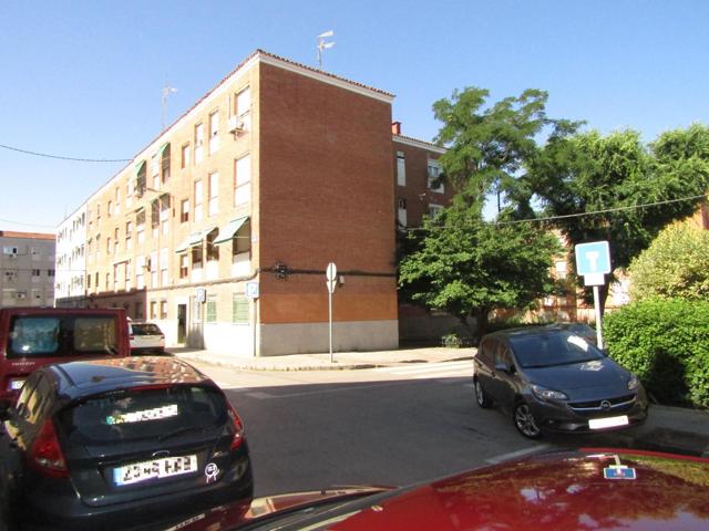 Piso venta en rentabilidad en Madrid Villa de Vallecas photo 0
