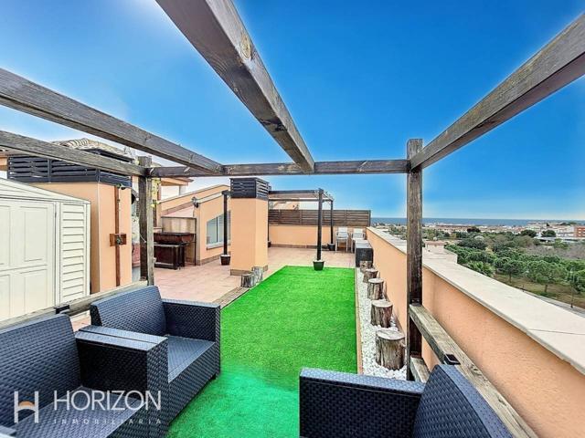 ESPECTACULAR ÁTICO DÚPLEX CON GRAN TERRAZA Y ZONA COMUNITARIA CON PISCINA EN RODA DE BARÁ photo 0
