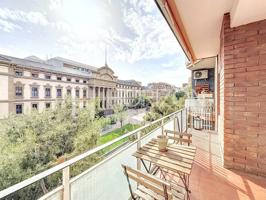 ESPECTACULAR PISO A REFORMAR CON MUCHAS POSIBILIDADES EN CARRER CASANOVA photo 0