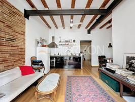Piso luminoso de 50 m² con balcón en Ciutat Vella, listo para entrar a vivir photo 0