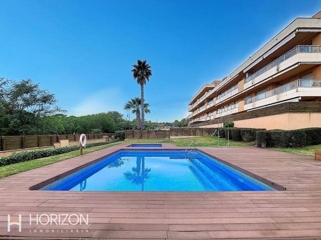 ESPECTACULAR ÁTICO DÚPLEX CON GRAN TERRAZA Y ZONA COMUNITARIA CON PISCINA EN RODA DE BARÁ photo 0