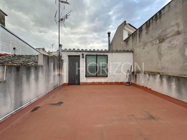 ¡Descubre tu nuevo hogar en el corazón de Beguda Alta! photo 0