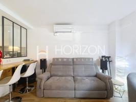 Encanto, diseño y luz en el corazón de Sants – Piso reformado de diseño photo 0