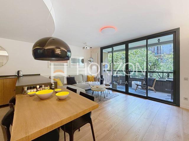 ESPECTACULAR PISO REFORMADO CON AMPLIO BALCÓN EN EDIFICIO DE INTERÉS ARQUITECTÓNICO EN CARRER DIPUTACIÓ photo 0