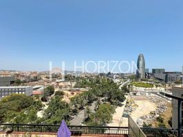 Ático con terraza panorámica y vistas espectaculares y exclusivas a Sagrada Família y Glòries photo 0