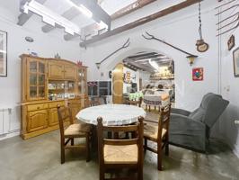 ¡Descubre tu nuevo hogar en el corazón de Beguda Alta! photo 0
