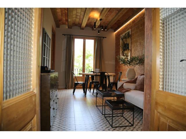 Espectacular piso reformado en el corazón de Sant Antoni photo 0