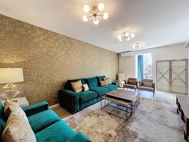 Espectacular piso de lujo totalmente reformado en finca regia de 1900 con ascensor, ubicado en el corazón de Barcelona. photo 0