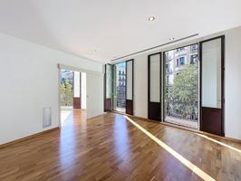 Propiedad en ubicación premium: Aribau con Valencia photo 0