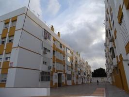 SE VENDE amplio piso con garaje en la Barriada Durango photo 0
