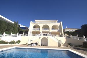 ESPECTACULAR VILLA EN TORREQUEBRADA photo 0
