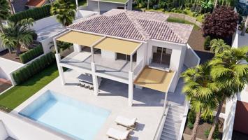 Casa En venta en Zona De Mascarat, Altea photo 0