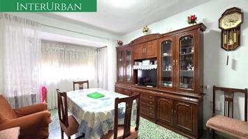Piso bien ubicado en Llíria, 3 habitaciones, aire acondicionado, balcón photo 0