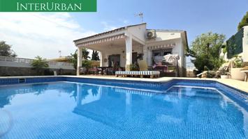 Un paraíso exclusivo en Llíria: chalet con piscina y paellero a 25 min de Valencia photo 0