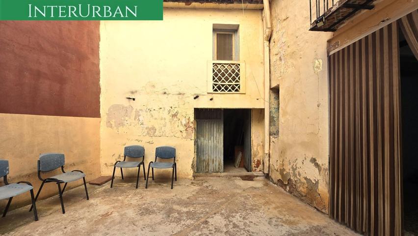 Oportunidad - Gran casa de pueblo con patio y buhardilla en el centro de Gátova photo 0