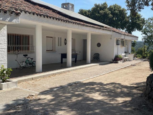 SE VENDE CASA INDEPENDIENTE EN VALDEMORILLO photo 0
