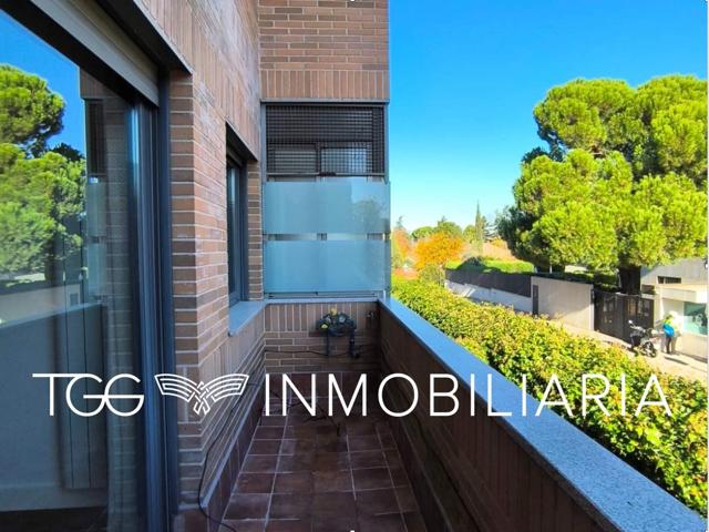  Ático En alquiler en Valdemarín, Madrid photo 0