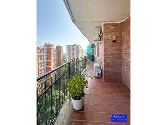 OPORTUNIDAD EN BELLVITGE ! photo 0
