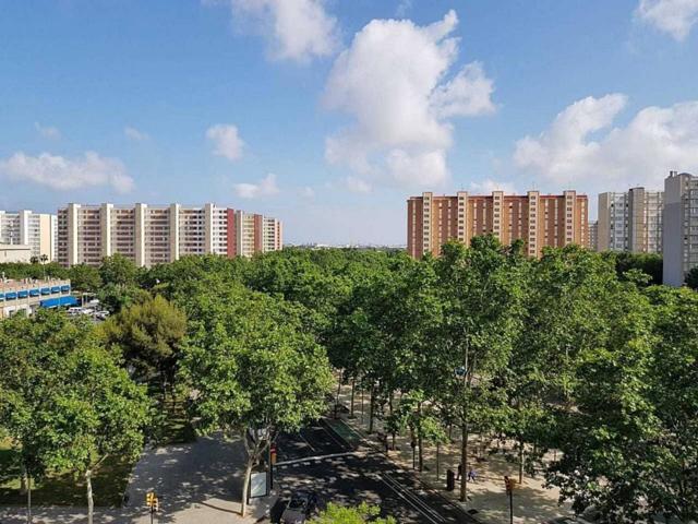 Venta de piso en L'Hospitalet de Llobregat photo 0