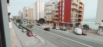 Piso En venta en Torrevieja photo 0