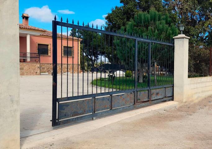 Villa En venta en Catral photo 0