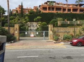 Piso En venta en Estepona photo 0
