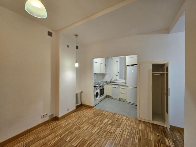Piso En alquiler en Embajadores photo 0