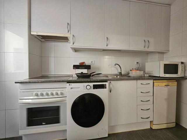 Piso En alquiler en Cuatro Caminos photo 0